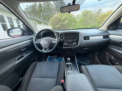 2017 Mitsubishi Outlander SE