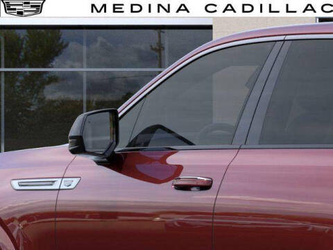 2025 Cadillac Escalade IQ Luxury 2