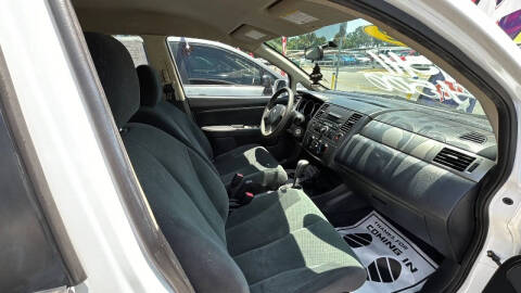 2012 Nissan Versa 1.8 S