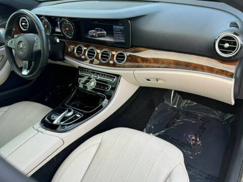 2017 Mercedes-Benz E-Class E 300 4MATIC