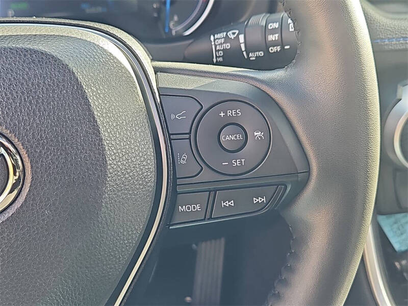 2024 Toyota RAV4 Hybrid SE