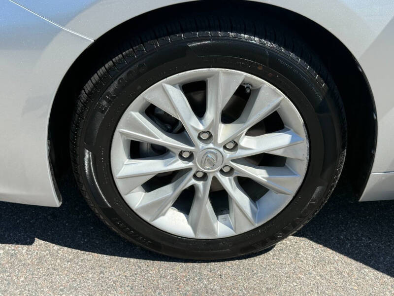 2014 Lexus ES 300h