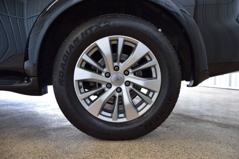 2017 Infiniti QX80 Signature Edition