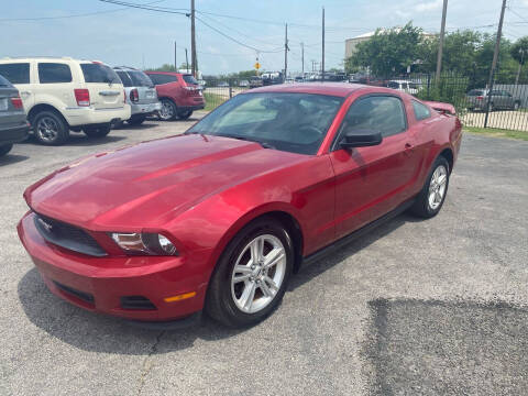 2010 Ford Mustang for sale at Silver Auto Partners in San Antonio TX