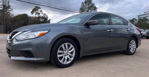 2018 Nissan Altima for sale at Gocarguys.com in Houston TX