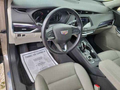 2023 Cadillac XT4 Luxury