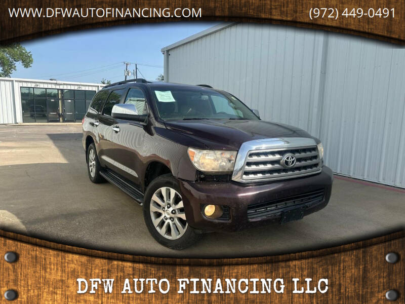 2014 Toyota Sequoia Limited's photo