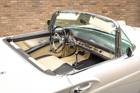 1957 Ford Thunderbird