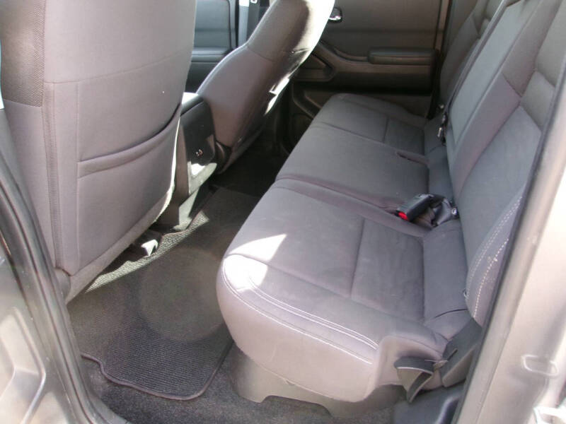 2022 Nissan Frontier S