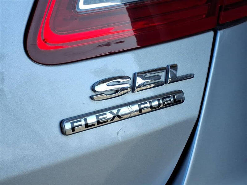 2018 Ford Taurus SEL