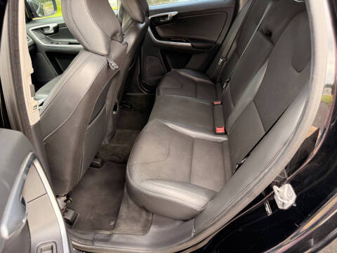 2016 Volvo XC60 T5 Drive-E