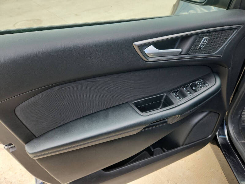 2018 Ford Edge SE