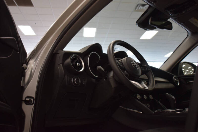 2021 Alfa Romeo Stelvio Sprint