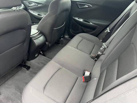 2023 Chevrolet Malibu LS