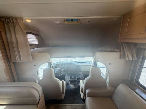2017 Thor Motor Coach Chateau