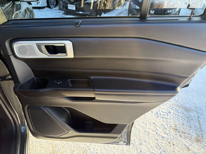 2020 Ford Explorer Platinum