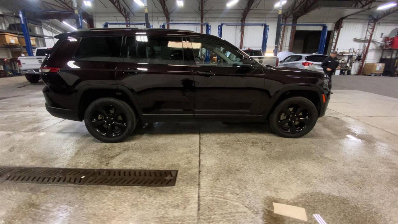 2023 Jeep Grand Cherokee L for sale at Victoria Auto Sales in Victoria, MN