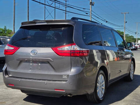 2017 Toyota Sienna XLE 7-Passenger