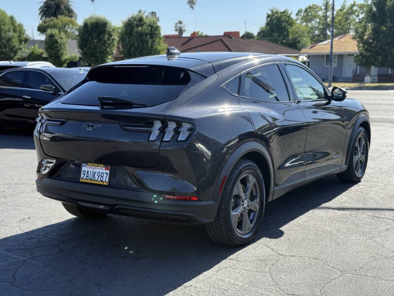2022 Ford Mustang Mach-E Select