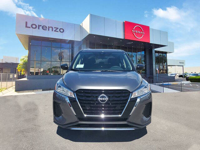 2025 Nissan Kicks Play S