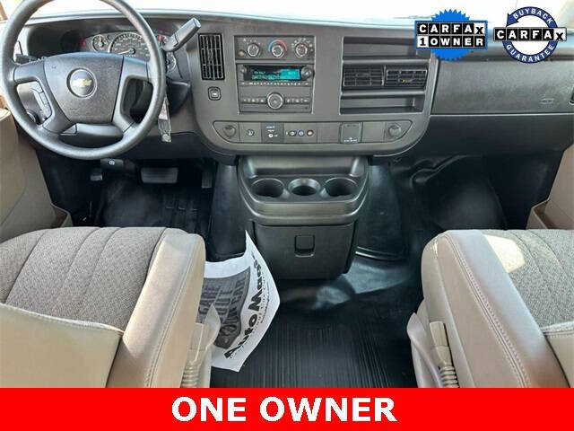 2025 Chevrolet Express 2500