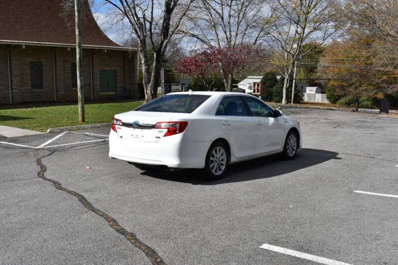 2012 Toyota Camry XLE Hybrid photo 6