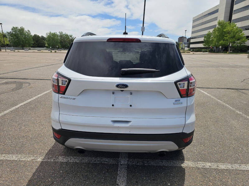 Image 8 of 2018 Ford Escape SE