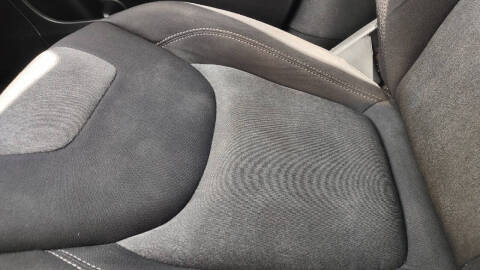 2017 Jeep Cherokee Sport