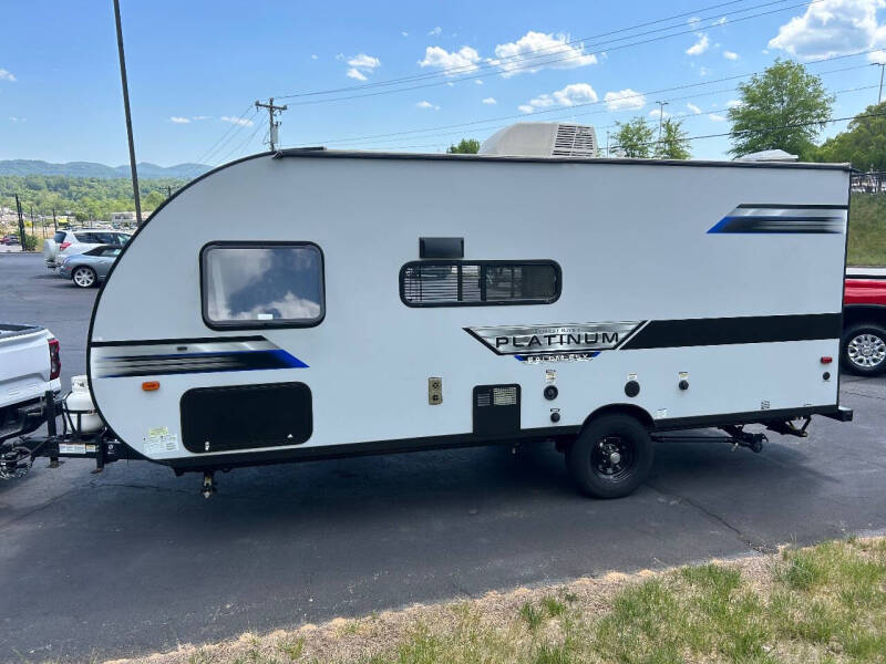 2021 Forest River FSX PLATINUM 179DBKX