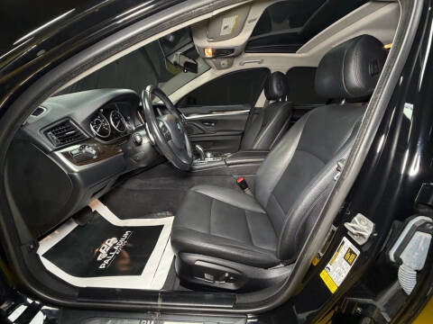 2016 BMW 5 Series 528i