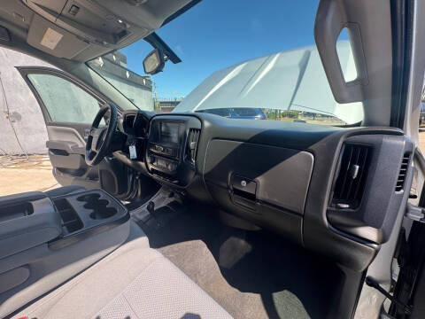 2017 Chevrolet Silverado 1500 Custom