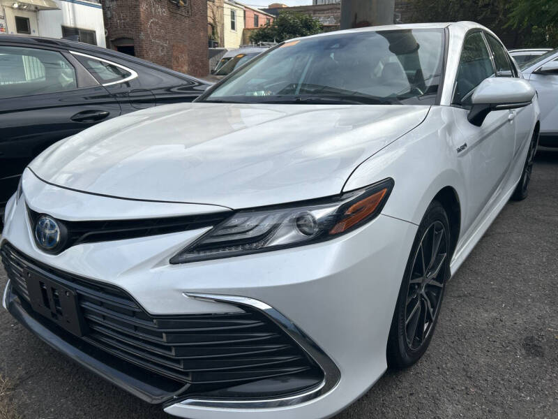 2021 Toyota Camry XLE's photo