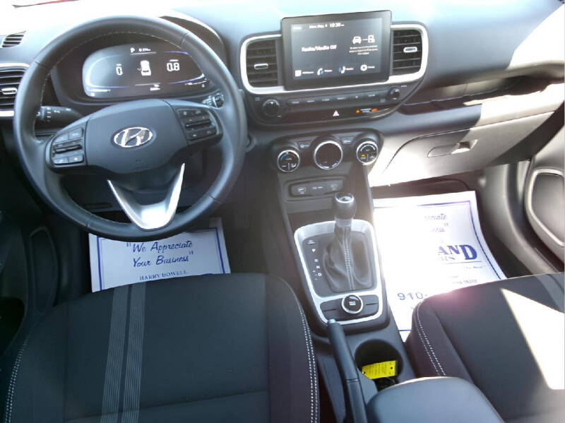 2025 Hyundai Venue SEL