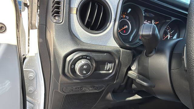 2025 Jeep Gladiator NightHawk