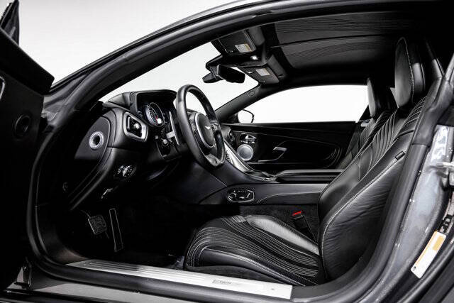 2017 Aston Martin DB11