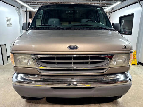 2002 Ford E-Series E-250 SD