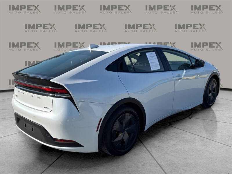 2024 Toyota Prius LE