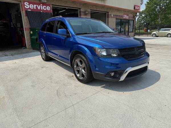 Used 2015 Dodge Journey CrossRoad with VIN 3C4PDDGG3FT701270 for sale in Detroit, MI