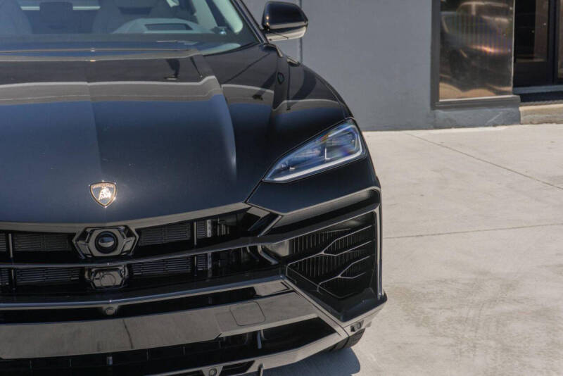 2026 Lamborghini Urus SE