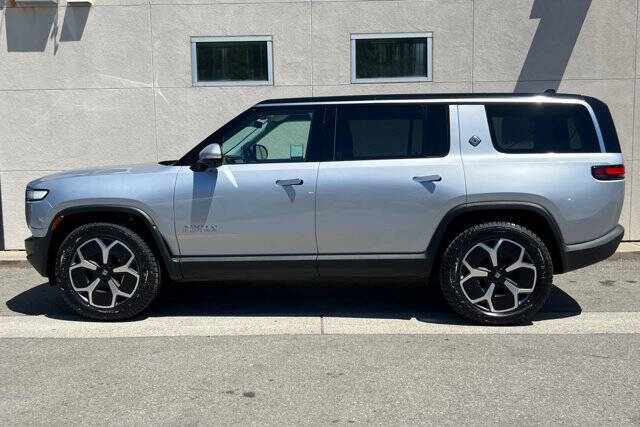 2024 Rivian R1S
