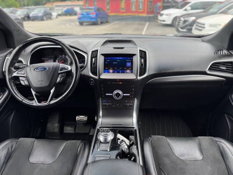 2020 Ford Edge ST