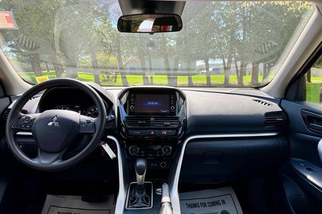 2023 Mitsubishi Eclipse Cross ES