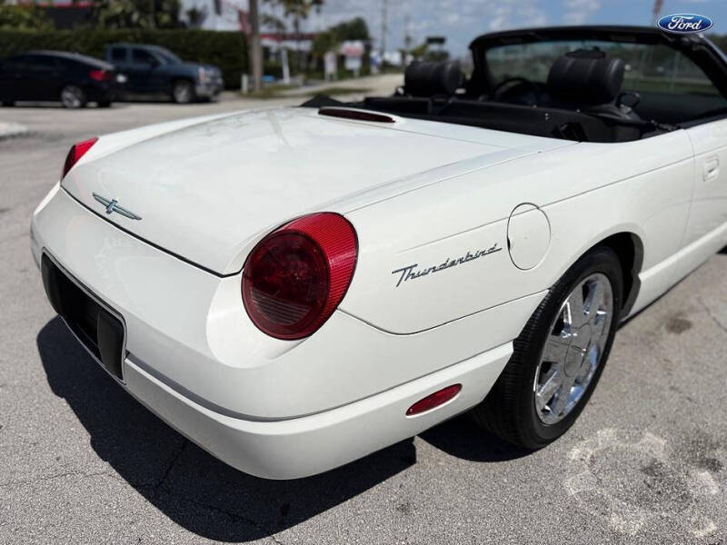 2002 Ford Thunderbird Deluxe