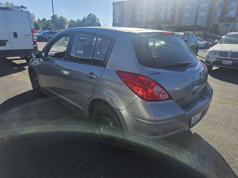 2011 Nissan Versa 1.8 S