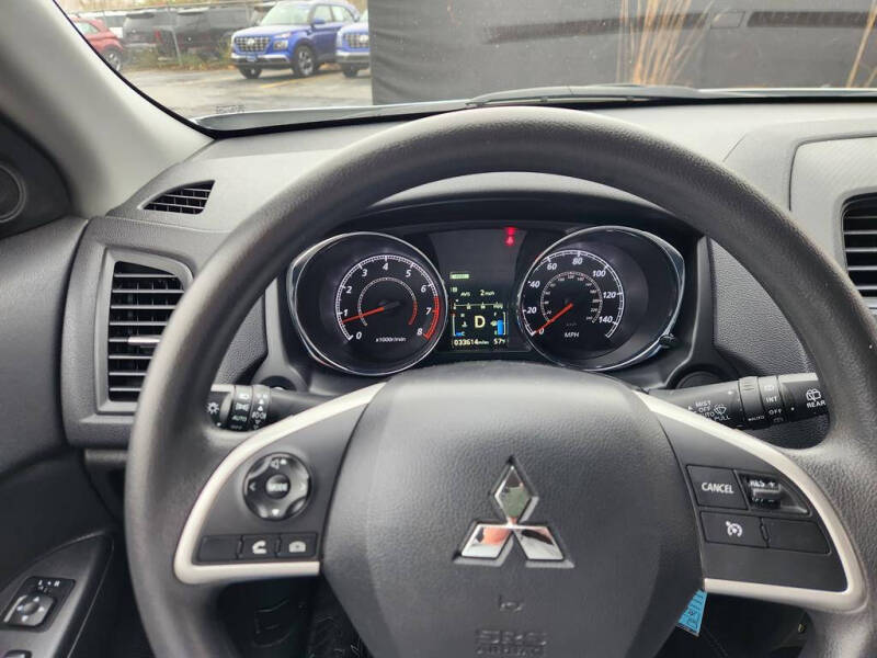 2024 Mitsubishi Outlander Sport ES