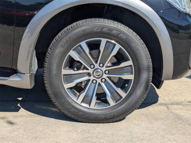 2017 Nissan Armada SL