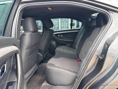 2018 Ford Taurus SEL
