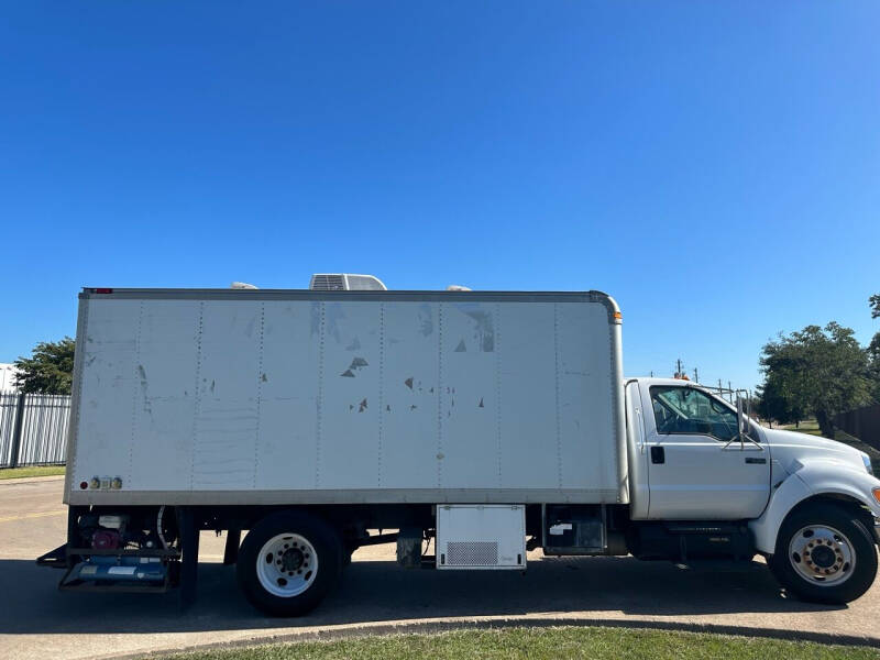 2005 Ford F-650 Super Duty