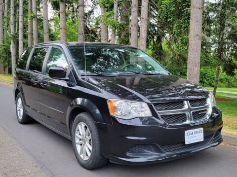 2015 Dodge Grand Caravan for sale at CLEAR CHOICE AUTOMOTIVE in Milwaukie OR
