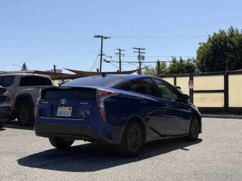 2016 Toyota Prius Three